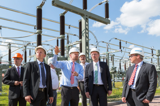 Hochspannungs-Leiter Karsten Schiller führte durch die Besichtigung Besichtigung der Maßnahmen UW Parchim Süd